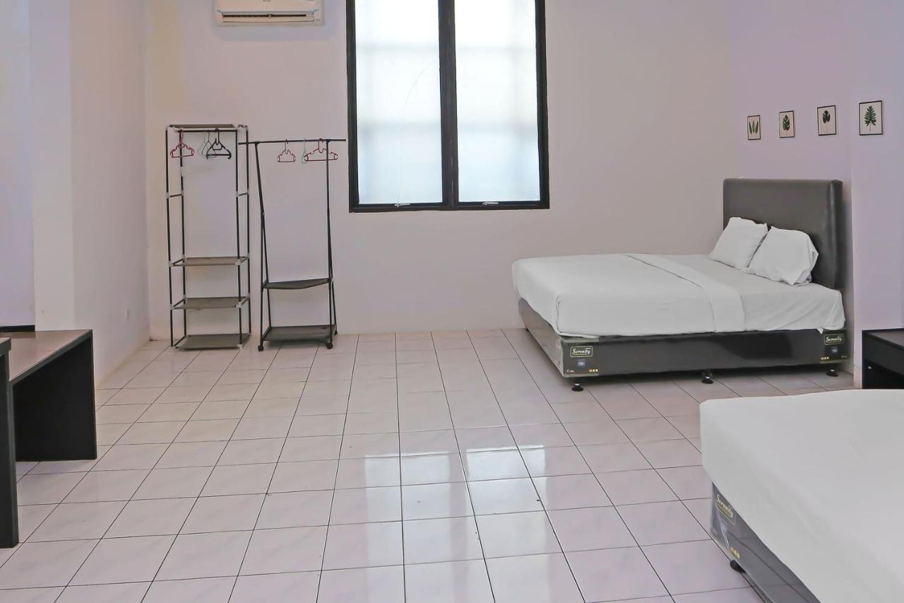Collection O 92739 Hotel Pintu Besar Cakarta Dış mekan fotoğraf