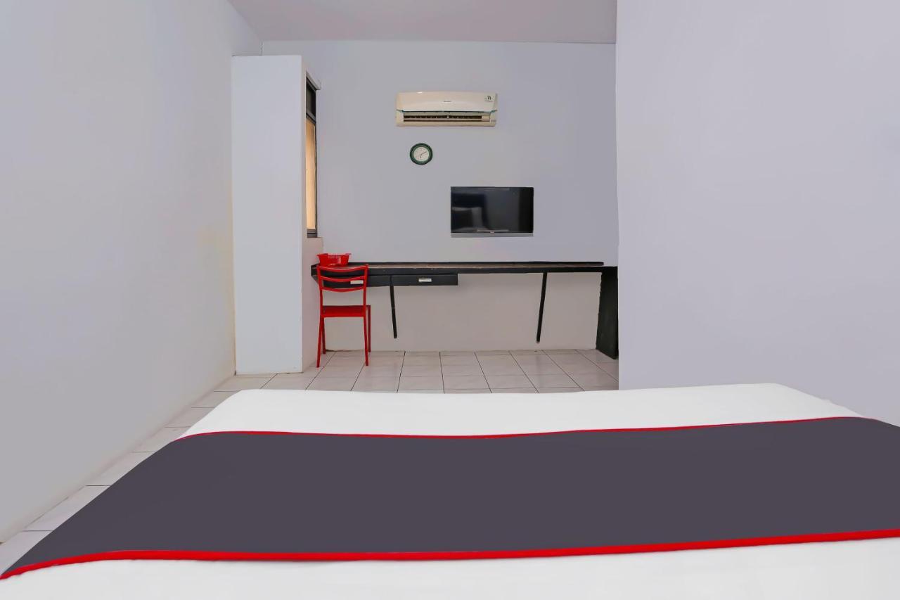 Collection O 92739 Hotel Pintu Besar Cakarta Dış mekan fotoğraf