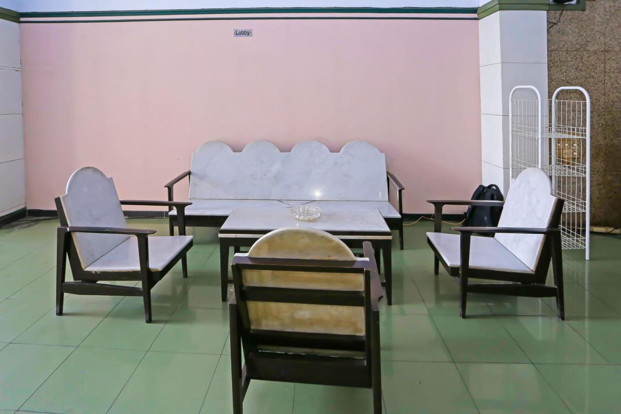 Collection O 92739 Hotel Pintu Besar Cakarta Dış mekan fotoğraf