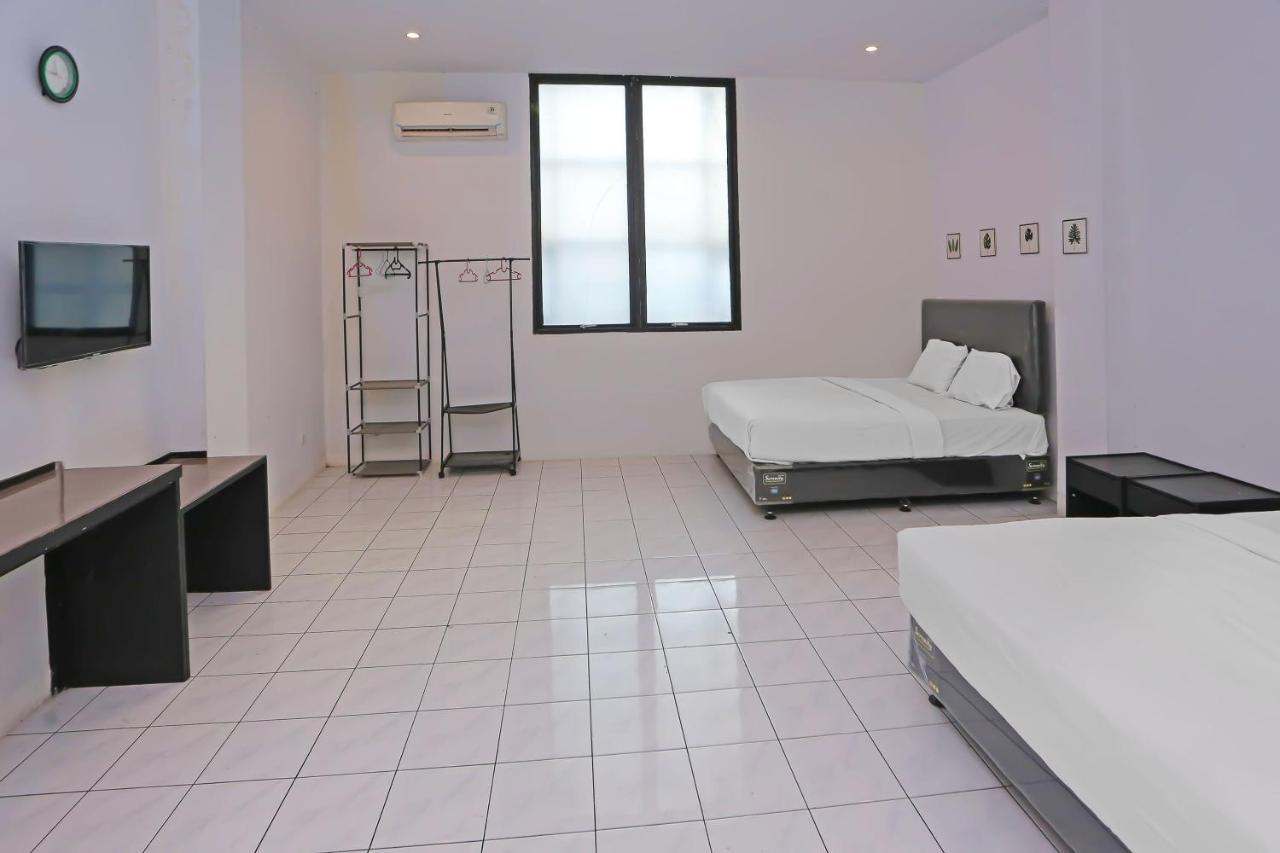 Collection O 92739 Hotel Pintu Besar Cakarta Dış mekan fotoğraf