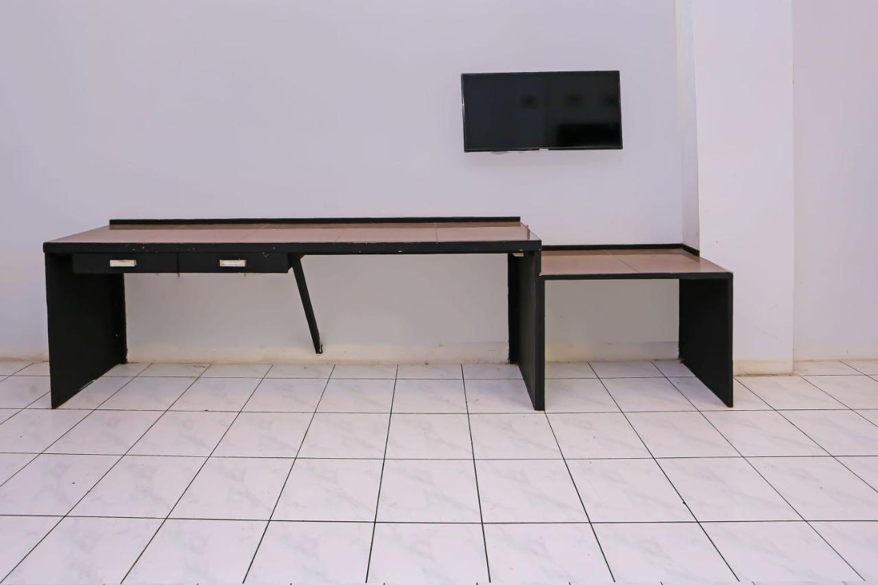 Collection O 92739 Hotel Pintu Besar Cakarta Dış mekan fotoğraf